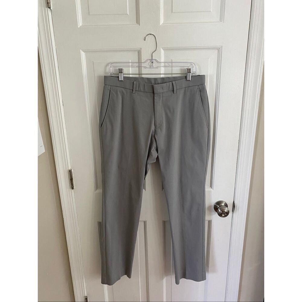 Tommy Hilfiger men’s dress chinos size 33W x 30L